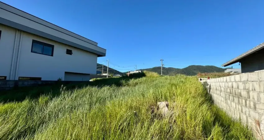 LOTE COM ESCRITURA PUBLICA FINANCIAVEL EM AREIA DE BAIXO
