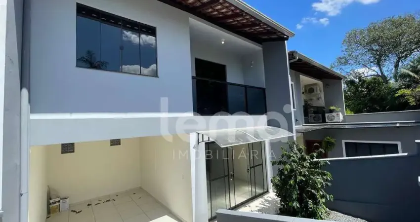 Casa com 3 quartos à venda no Velha, Blumenau 