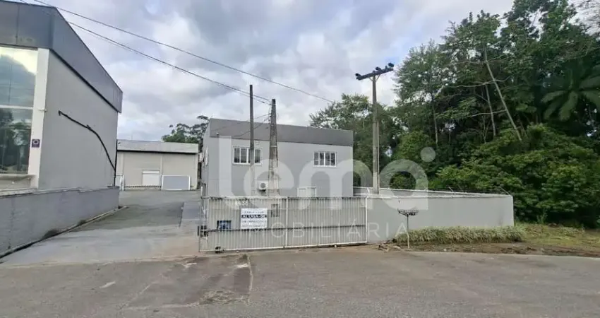 Barracão / Galpão / Depósito com 3 salas para alugar no Itoupava Central, Blumenau