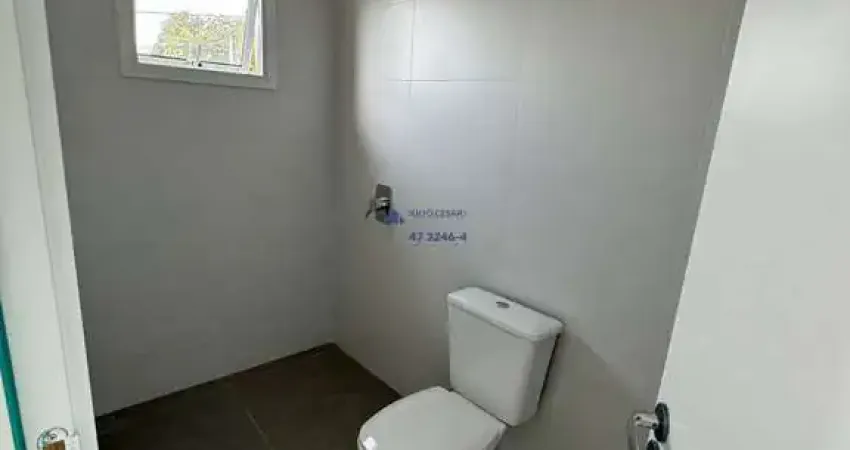 Geminado com 3 dormitorios sendo 1 suite e 2 vagas no Bairro Espinheiros em Itajai
