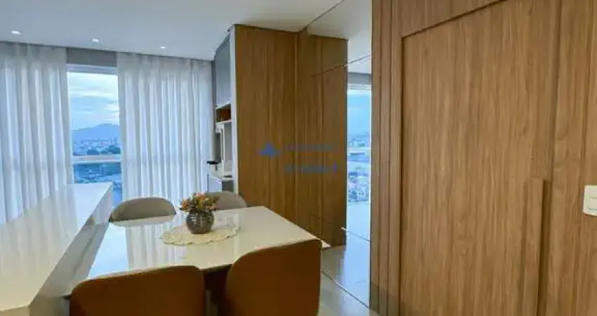 Apartamento mobiliado com 2 dormitorios sendo 1 suite e 1 vaga no Bairro Sao Joao em Itajai