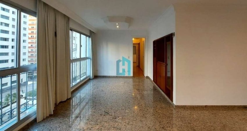 Apartamento com 3 quartos para alugar na Avenida Lavandisca, 538, Moema, São Paulo