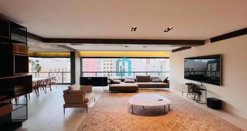 Apartamento com 3 quartos para alugar na Rua Araguari, 561, Moema, São Paulo