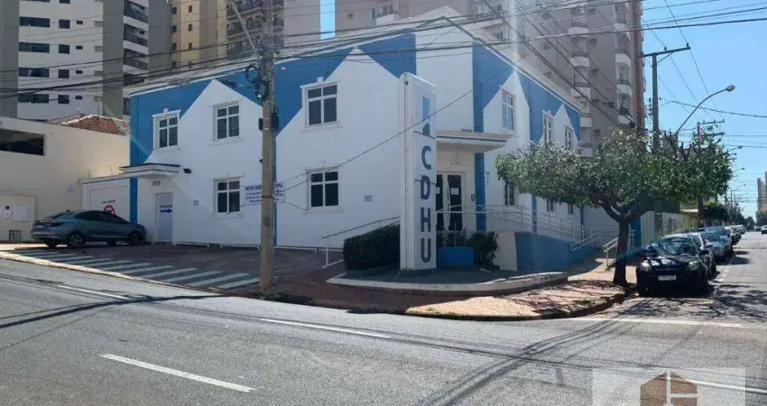 Aluga-se prédio comercial na Boa Vista com 400m² e 6 vagas de garagem / Próximo a Av Bady Bassitt!