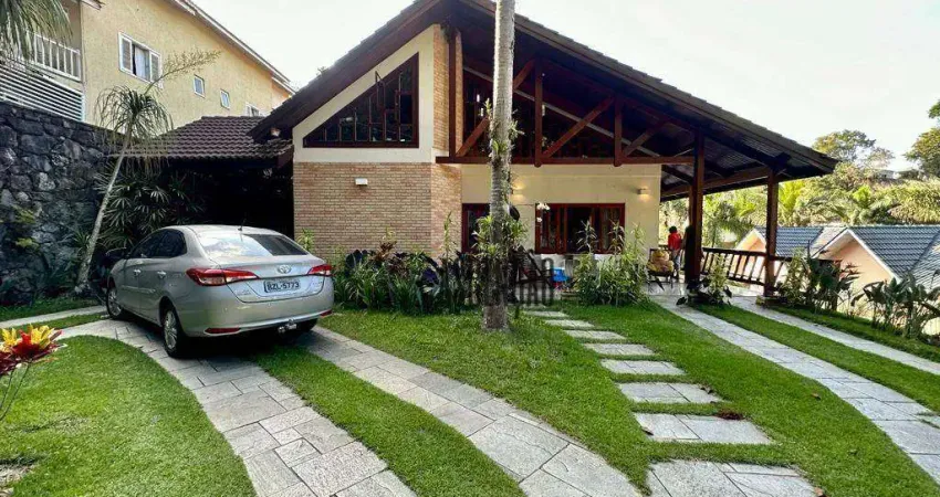 Casa com 5 dormitórios à venda, 400 m² por R$ 3.195.000,00 - Condomínio Arujazinho - Arujá/SP
