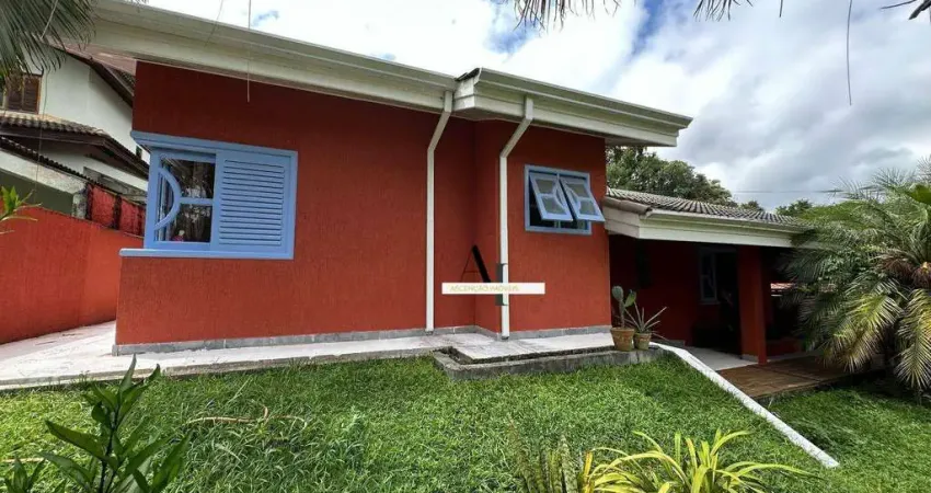 Casa com 3 dormitórios à venda, 231 m² por R$ 1.999.900,00 - Condomínio Arujazinho I, II e III - Arujá/SP