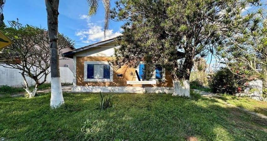 Casa com 4 dormitórios à venda, 200 m² por R$ 950.000,00 - Arujazinho I. II E III - Arujá/SP