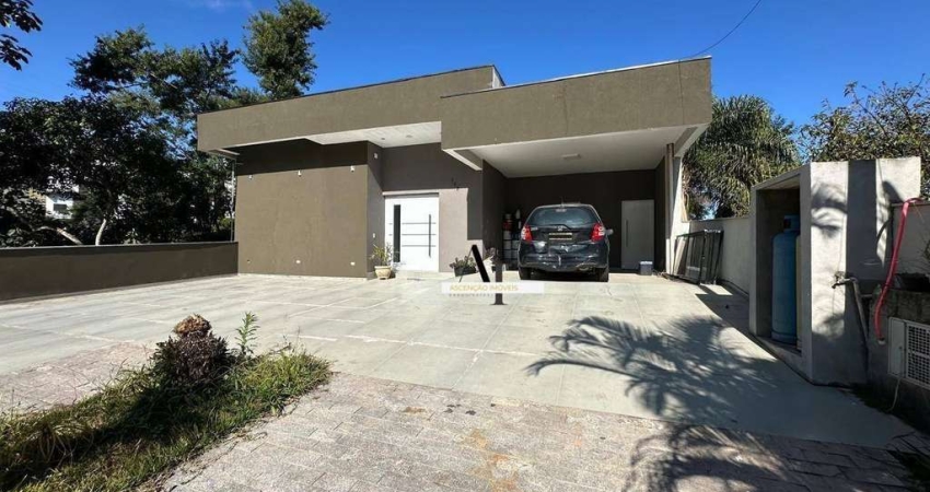 Casa com 4 dormitórios à venda, 350 m² por R$ 2.115.000 - Jardim Imperial Hills III - Arujá/SP