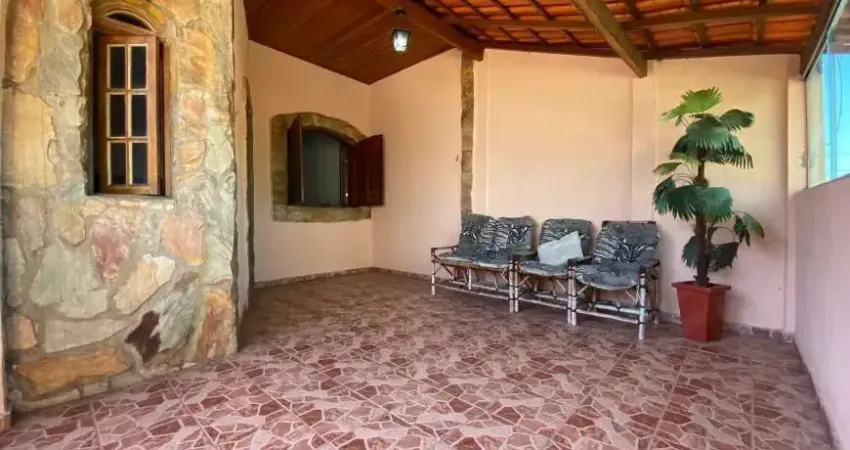 Casa com 3 quartos à venda na Santa Mônica, Belo Horizonte 
