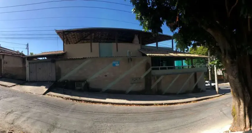 Casa com 3 quartos à venda em Letícia, Belo Horizonte 
