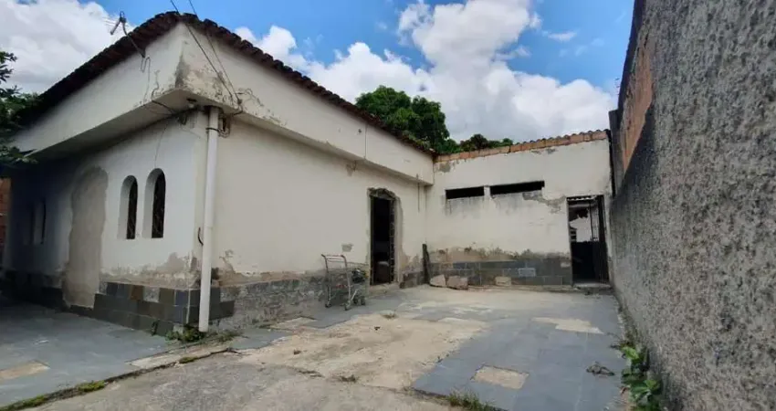 Casa à venda na Santa Mônica, Belo Horizonte 