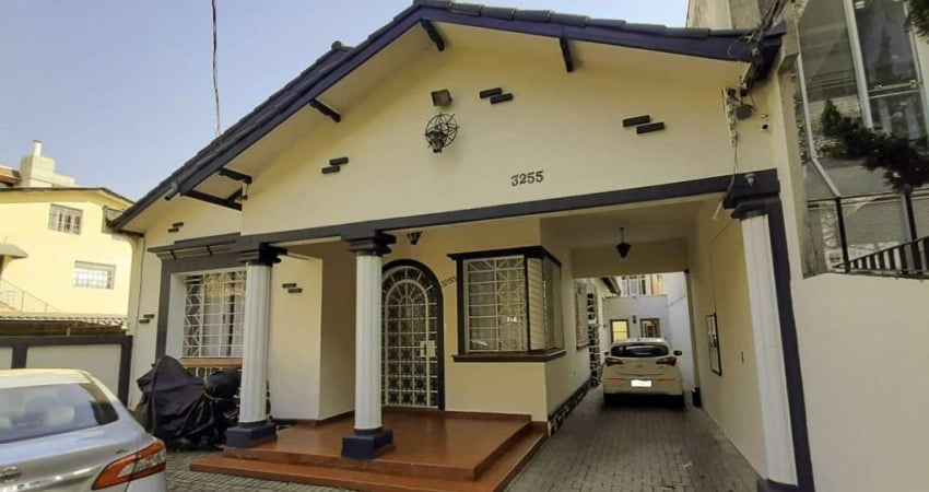 Casa Comercial para alugar, 174.00 m2 por R$5300.00  - Merces - Curitiba/PR