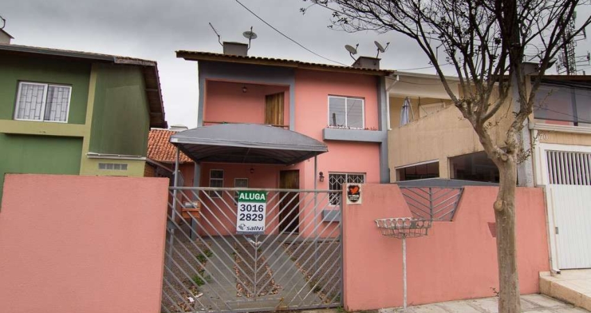 Sobrado com 3 quartos  para alugar, 80.00 m2 por R$2200.00  - Xaxim - Curitiba/PR