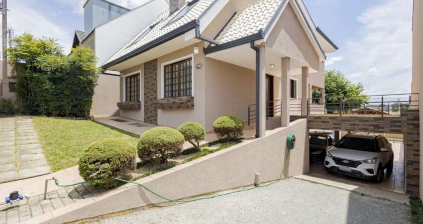 Casa Residencial com 4 quartos  para alugar, 315.00 m2 por R$7500.00  - Sao Braz - Curitiba/PR