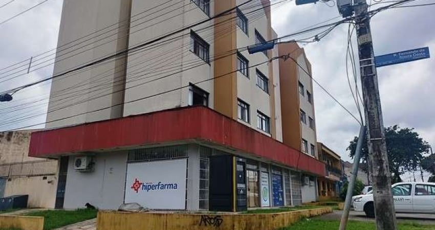 Apartamento com 1 quarto  para alugar, 65.00 m2 por R$1600.00  - Fazendinha - Curitiba/PR
