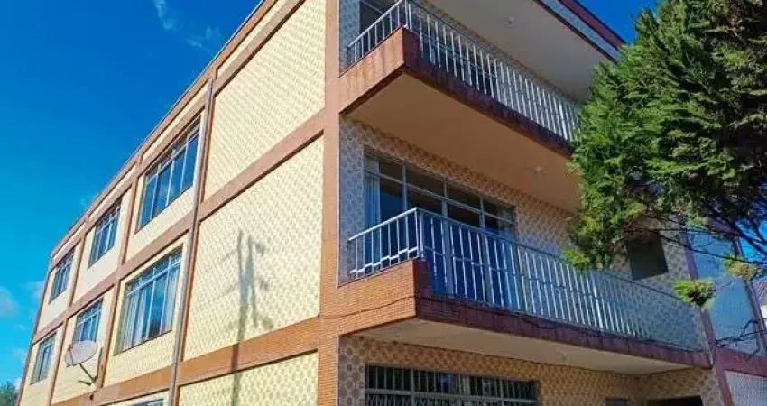 Apartamento com 3 quartos  para alugar, 180.00 m2 por R$2300.00  - Fanny - Curitiba/PR
