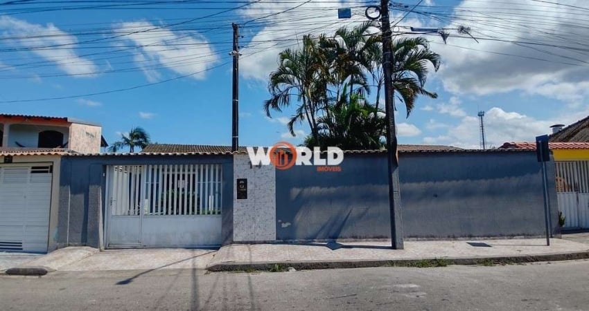 Linda Casa Com Terreno Grande e Área De Lazer