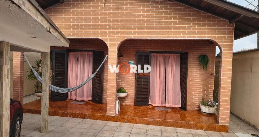 Casa Grande com Suite. Prox. ao Centro da cidade.