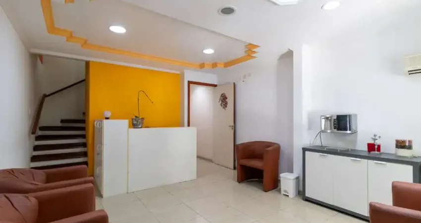 Sobrado para venda em moema com 3 quartos, sendo 1 suíte, 150m²