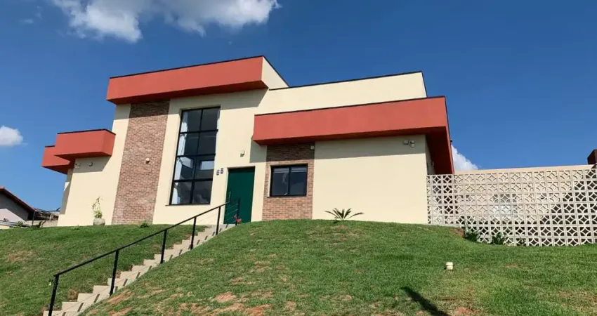 Casa no condomínio residencial montes claros para venda com 6 quartos, sendo 2 suítes, 177m²