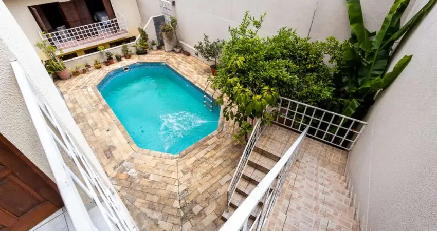 Sobrado para venda em Chácara Inglesa com 5 quartos, sendo 2 suítes , 488m²