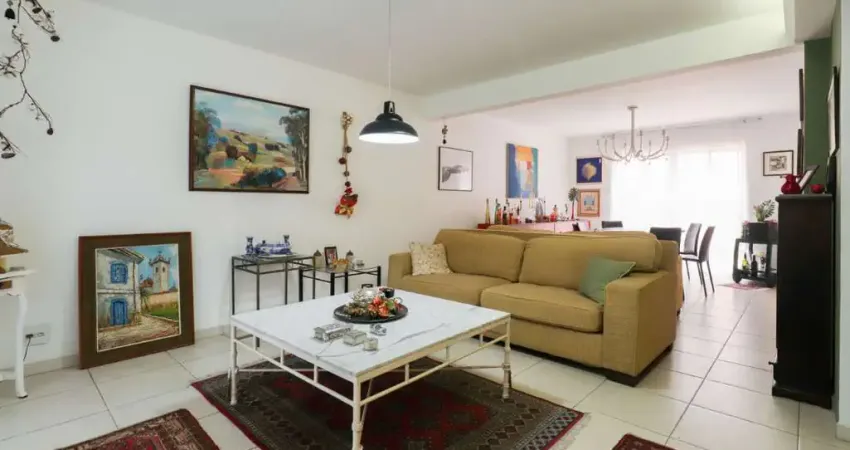 Casa para venda em Vila Cordeiro com 3 quartos, sendo 1 suíte , 164m²