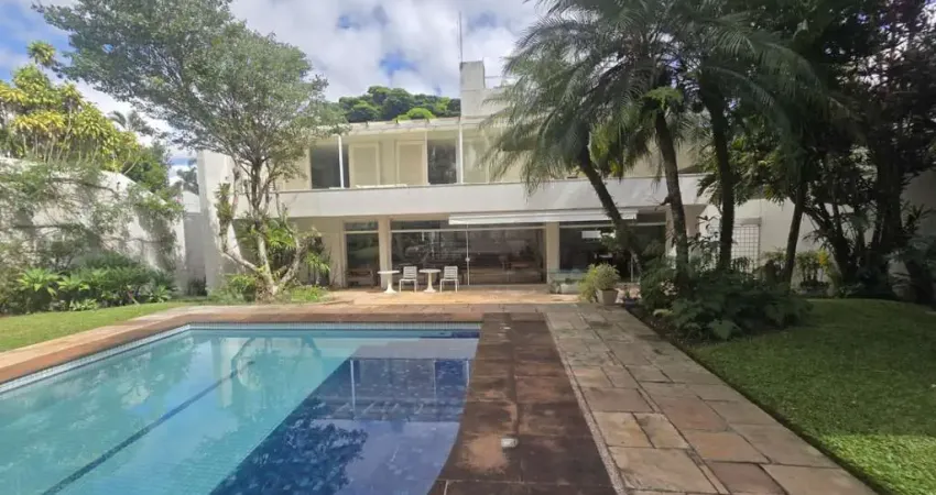 Sobrado para venda em Santo Amaro com 4 quartos, sendo 4 suítes , 682m²