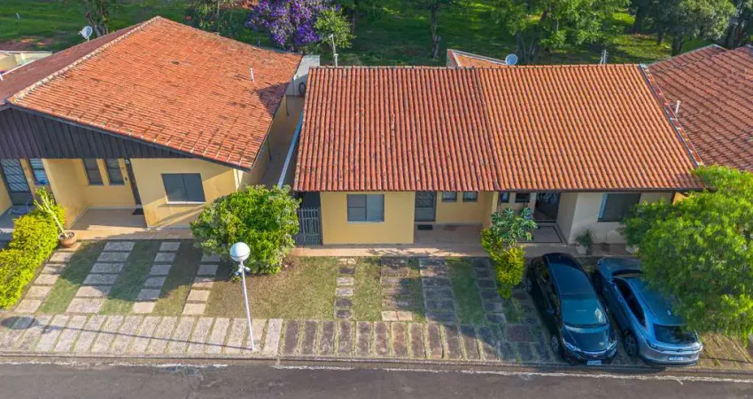 Casa no condomínio Blumen-Hof para venda com 3 quartos, sendo 1 suíte , 80m²