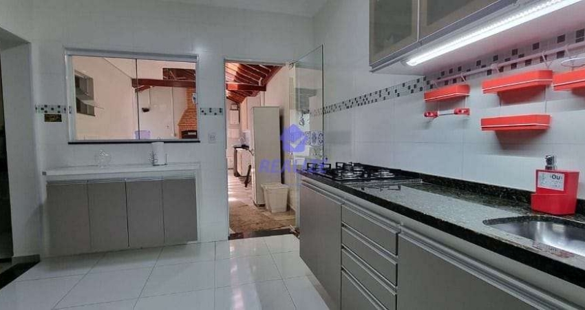 Casa com 3 dormitórios à venda, 125 m² por R$ 600.000,00 - Jardim Ypê - Botucatu/SP