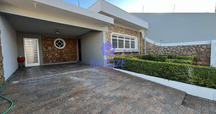 Casa com 3 quartos para alugar na Chácara Montagna, Botucatu 