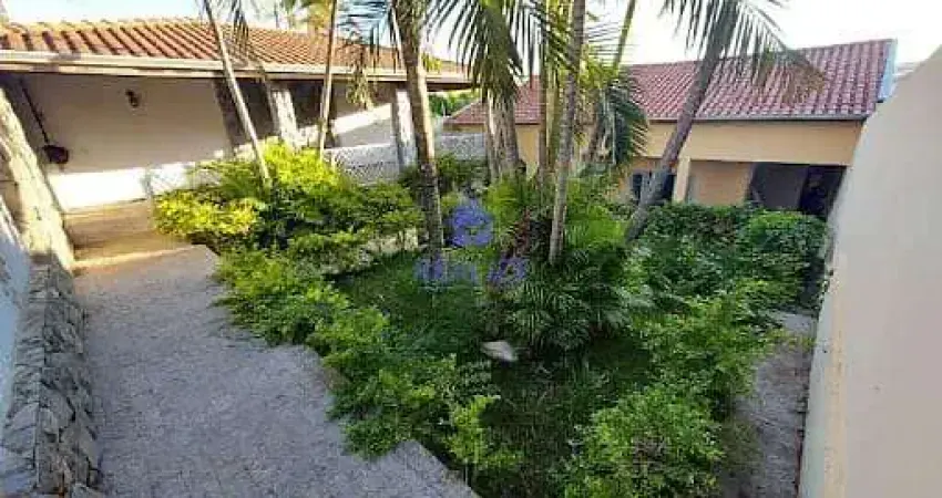 Casa com 4 dormitórios à venda, 265 m² por R$ 550.000,00 - Vila Maria - Botucatu/SP