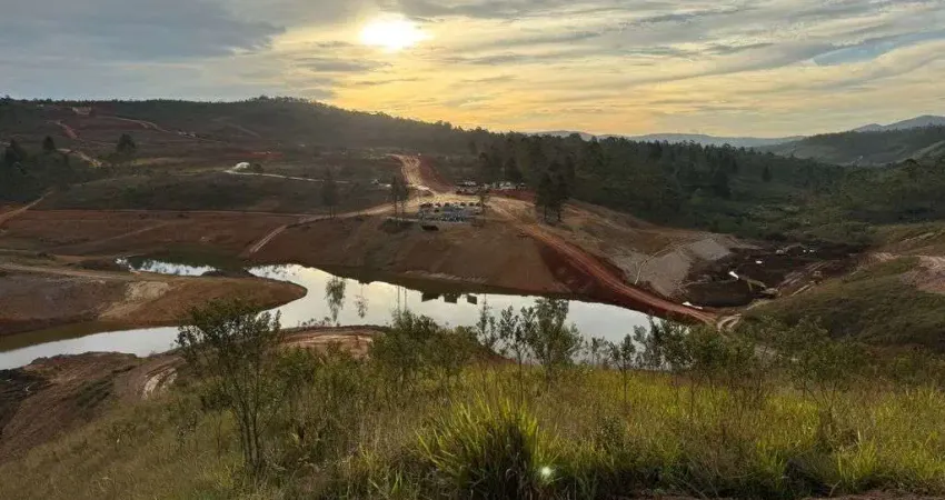 Seu futuro começa aqui: terreno amplo e valorizado no águas residence