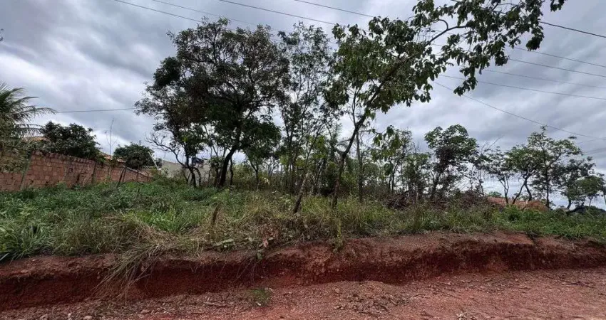 Lote de esquina em juatuba: perfeito para casa de fim de semana ou chácara!