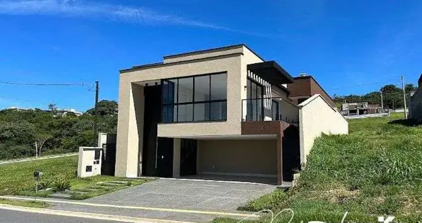 Sobrado à venda no jardins nápoles com 203 m², 3 suítes e piscina privativa