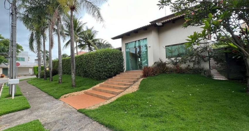 Sobrado de Esquina no Portal do Sol I – 473 m², 4 Suítes, Piscina e Lazer Completo em Goiânia