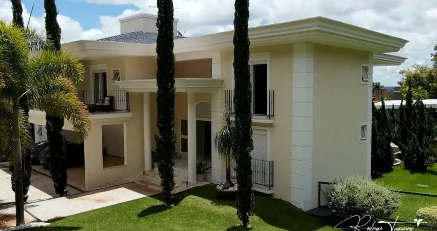 Sobrado de alto padrão no aldeia do vale – 5 suítes, lazer completo e arquitetura neoclássica