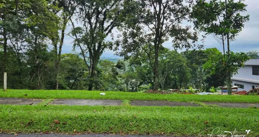 Terreno à venda no Aldeia do Vale com 1.651,61 m², vista panorâmica e fundo para área de preservação