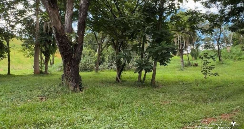 Terreno à venda no Aldeia do Vale – 2.914,43 m² com vista para mata e para o condomínio
