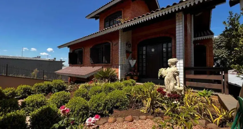 Casa à venda, 4 quartos, 1 suíte, 2 vagas, Aurora - Carlos Barbosa/RS