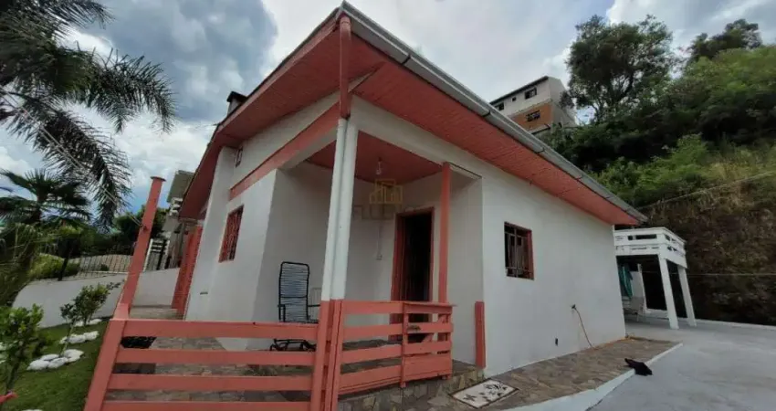 Casa com 2 quartos à venda na Francisco Lanaro, 181, Brasilia, Garibaldi