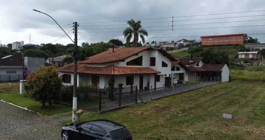 Casa à venda, 7 quartos, 2 suítes, 4 vagas, Ponte Sêca - Carlos Barbosa/RS
