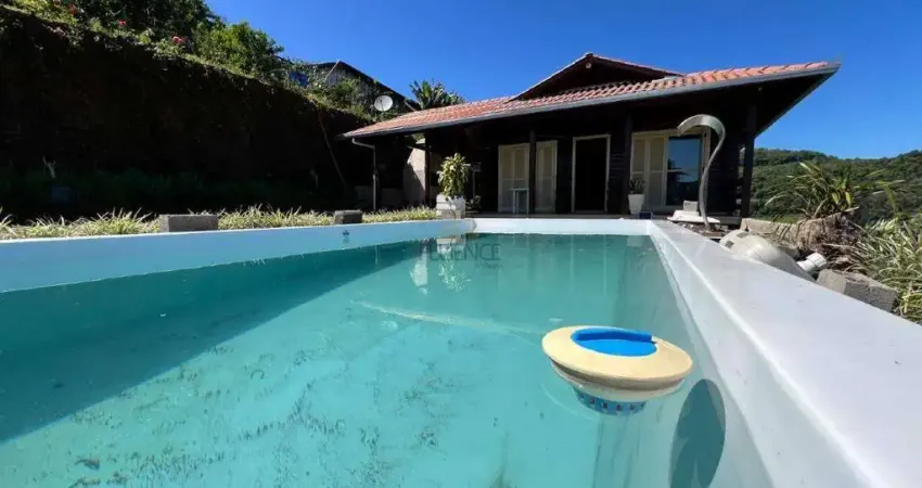 Sítio maravilhoso com piscina Em Faria Lemos
