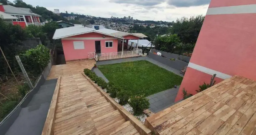 Fluence imóveis vende COM EXCLUSIVIDADE!! Linda casa de Alvenaria com 2 moradias/ACEITA APARTAMENTO OU TERRENO