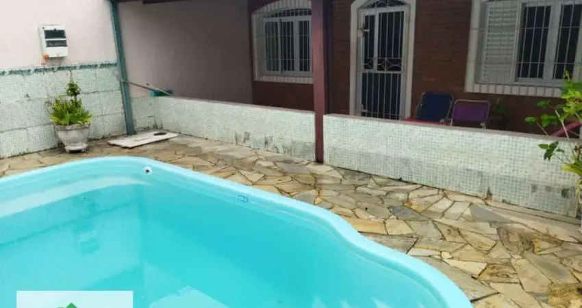 Casa com 3 dormitórios à venda, 140 m² por R$ 500.000,00 - Praia das Palmeiras - Caraguatatuba/SP