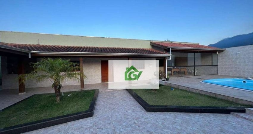 Casa com 3 dormitórios à venda, 600 m² por R$ 800.000,00 - Pegorelli - Caraguatatuba/SP