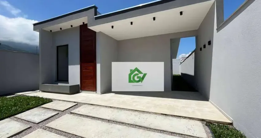 Casa com 3 dormitórios à venda, 116 m² por R$ 700.000,00 - Massaguaçu - Caraguatatuba/SP