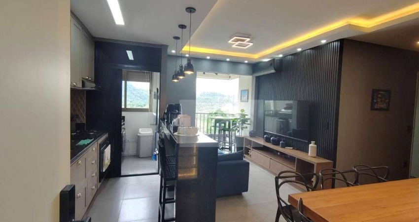 Apartamento com 2 dormitórios à venda, 57 m² por R$ 650.000,00 - Martim de Sá - Caraguatatuba/SP