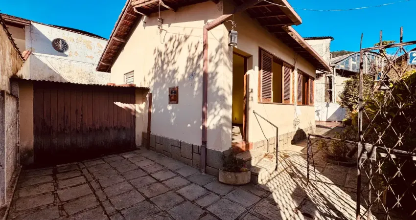 Casa com 2 quartos à venda na Rua Santiago José Delgado, 251, Barra do Imbuí, Teresópolis