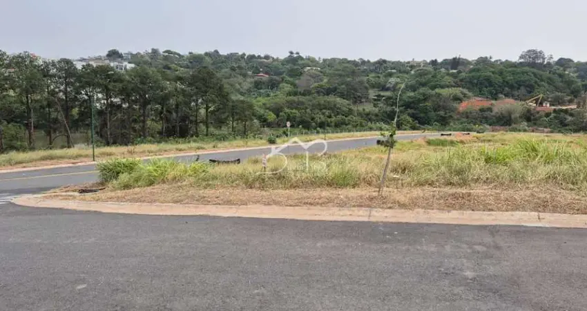Terreno de esquina com 338m2 à venda no Condomínio Clube Casa do Lago Indaiatuba
