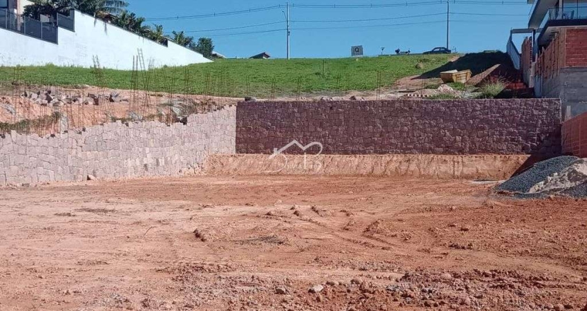Terreno 1200 metros com terraplanagem e arrimo ja prontos à Venda em condominio
